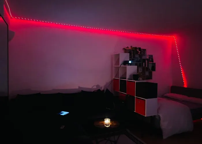 2-Rooms Flat In Berlin-Wedding