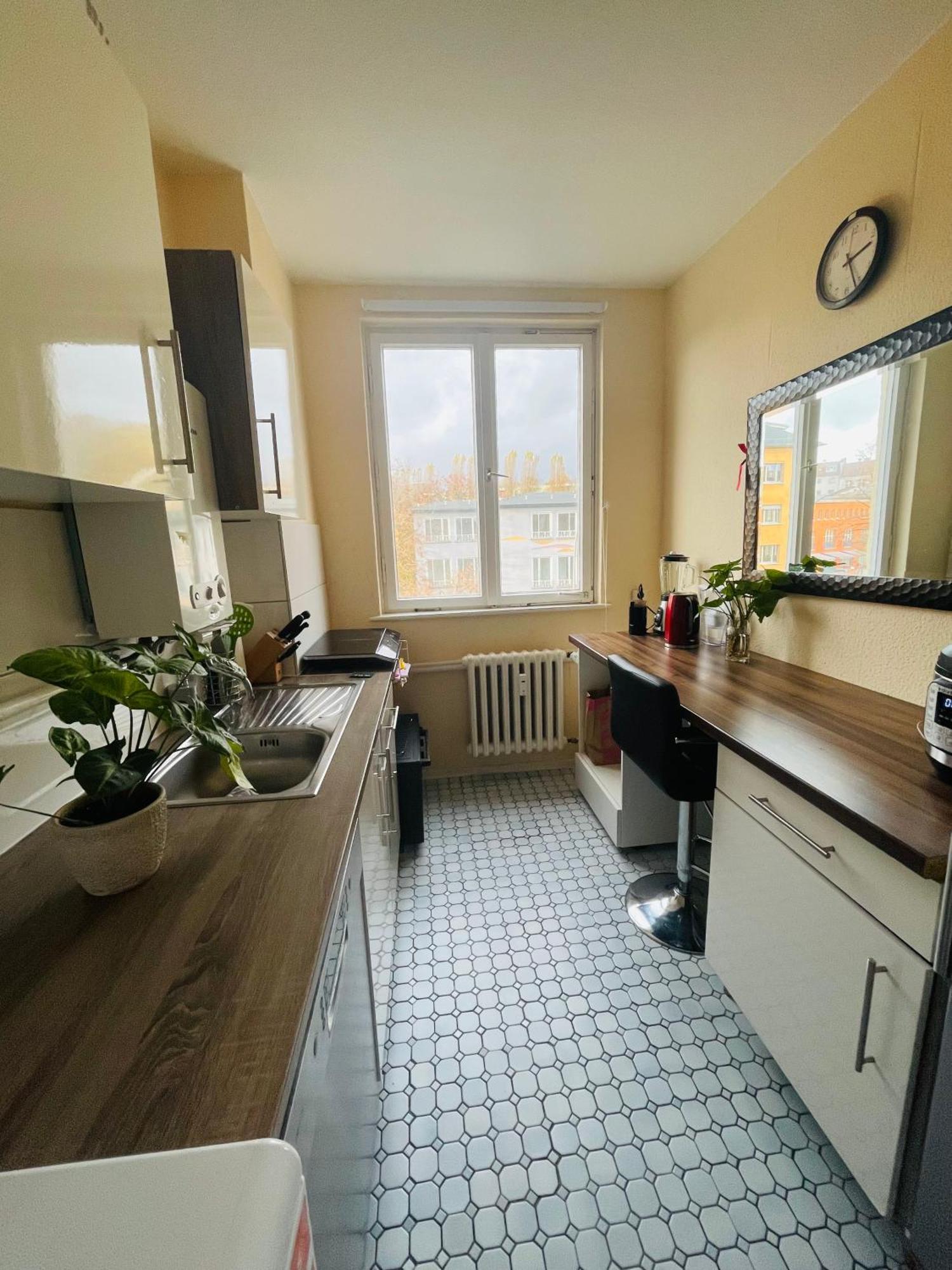 2-rooms Flat In Berlin-wedding * Berlijn
